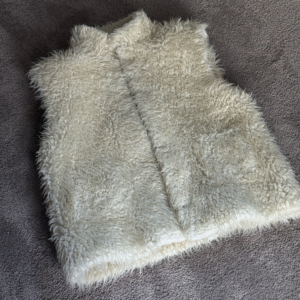 Something Navy Beige Faux Fur& Faux Suede Vest Size S